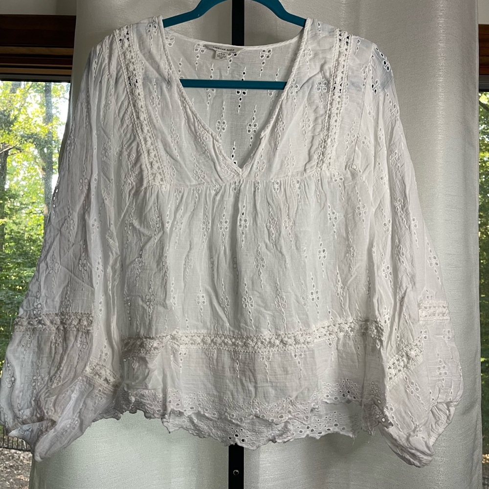 American Eagle Outfitters White Eyelet Lace Peasant Top